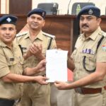 उत्कृष्ट कार्य करने वाले पुलिस कर्मियों को एसएसपी दून ने किया सम्मानित