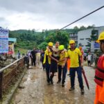 SDRF द्वारा देवभूमि इंस्टिट्यूट, पौंधा में फंसे 200 छात्र-छात्राओं का रेस्क्यू