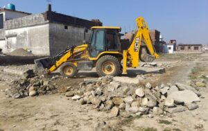 प्राधिकरण क्षेत्र में अवैध प्लॉटिंग एवं निर्माण के विरुद्ध सख्त कार्रवाई, लगभग 25 बीघा अवैध प्लॉटिंग पर ध्वस्तीकरण व अवैध निर्माण पर सीलिंग की कार्यवाही