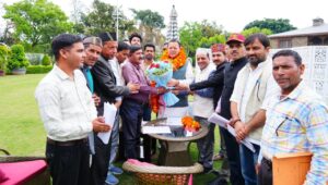 दिवारीखौल जोखणी मोटर मार्ग की वित्तीय स्वीकृति के लिये क्षेत्रीय जनप्रतिनिधियों ने मुख्यमंत्री का जताया आभार