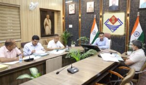 नगरीय क्षेत्रों में बढ़ती आपराधिक घटनाओं पर डीएम सख्त; होमस्टे, होटल एवं वेडिंग प्वाइंट्स पर सघन सत्यापन के निर्देश