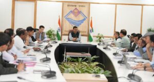 मुख्य सचिव ने ली चारधाम यात्रा की तैयारियों को लेकर बैठक