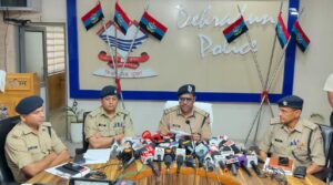 राजधानी में पुलिस एनकाउंटर, ठेकेदार से लूट और इंस्पेक्टर पर गोली चलाने वाला 50 हजारी बदमाश ढेर