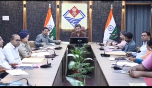 चारधाम यात्रा व्यवस्थाओं को लेकर डीएम का सख्त निर्देश-किसी स्तर पर न हो लापरवाही