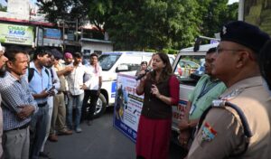 जिला विधिक सेवा प्राधिकरण, देहरादून द्वारा घण्टाघर में “सडक सुरक्षा जीवन रक्षा” अभियान के अंतर्गत जागरूकता अभियान