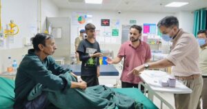औचक निरीक्षणः कोरोनेशन अस्पताल की बदहाली पर भड़के डीएम, व्यवस्थाएं सुधारने के सख्त निर्देश