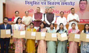 नियुक्ति पत्र जनसेवा का संकल्प और सवा करोड़ उत्तराखंडवासियों के विश्वास का प्रतीक : मुख्यमंत्री