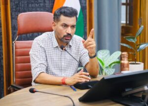 ई-ऑफिस व्यवस्था प्रभावी एवं सुगम बनाने के डीएम ने दिए निर्देश