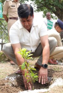 दून पुलिस परिवार ने हर्षोल्लास के साथ मनाया “लोक पर्व हरेला’