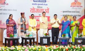 मुख्यमंत्री पुष्कर सिंह धामी बोले- श्रमिक कल्याण के लिए प्रतिबद्ध है सरकार