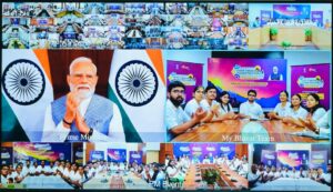 भ्रमण से भ्रम मिटते हैं, सीमांत गांव देश के प्रहरी भी हैं और पहला पड़ाव भी’-प्रधानमंत्री मोदी
