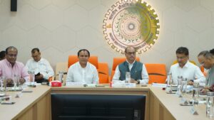 एनईपी के क्रियान्वयन में तेजी लायें विश्वविद्यालयः डाॅ. धन सिंह रावत