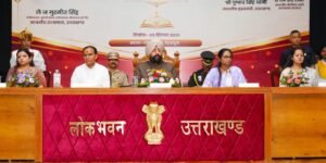 शिक्षक विद्यार्थियों के भविष्य के साथ राष्ट्र का निर्माण करते हैंः डॉ. धन सिंह रावत