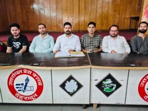 बड़ी खबर:सरकारी लैबों को फिर ठेके पर देने की तैयारी, लैब तकनीशियन भड़के