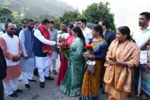 विधानसभा सत्र के लिए गैरसैंण आगमन पर मुख्यमंत्री पुष्कर सिंह धामी का भव्य स्वागत